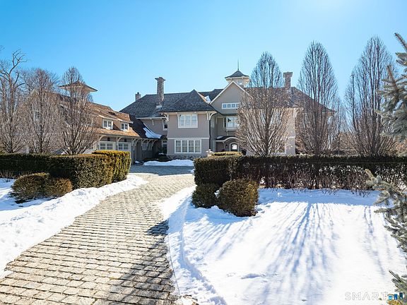 2nd image of 10 Shorehaven Road