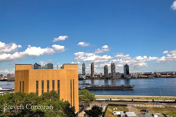 Sold by Steven Corcoran Real Estate | media 2