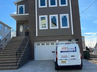 226 Tappan St #2, Kearny, NJ 07032