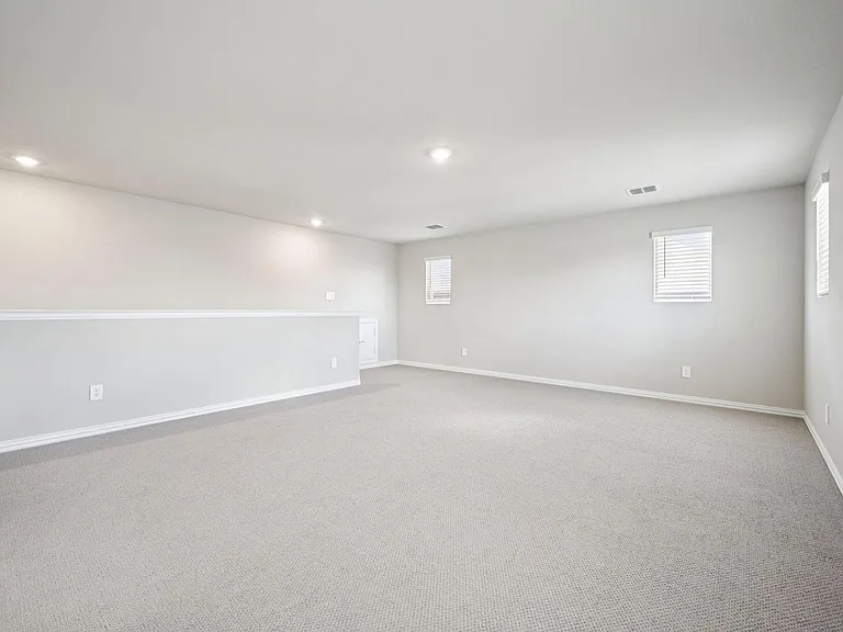 718 London Town Ln — Photo 24