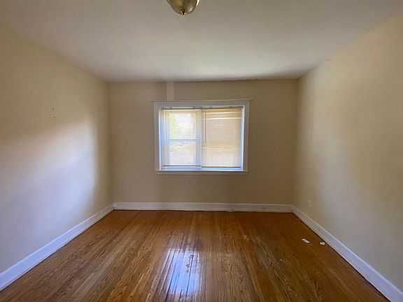 2nd image of 62 Barclay St #2A