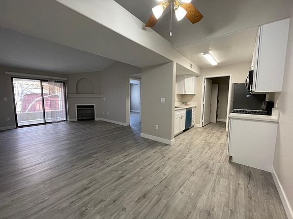 5th image of 950 Seven Hills Dr APT 1123