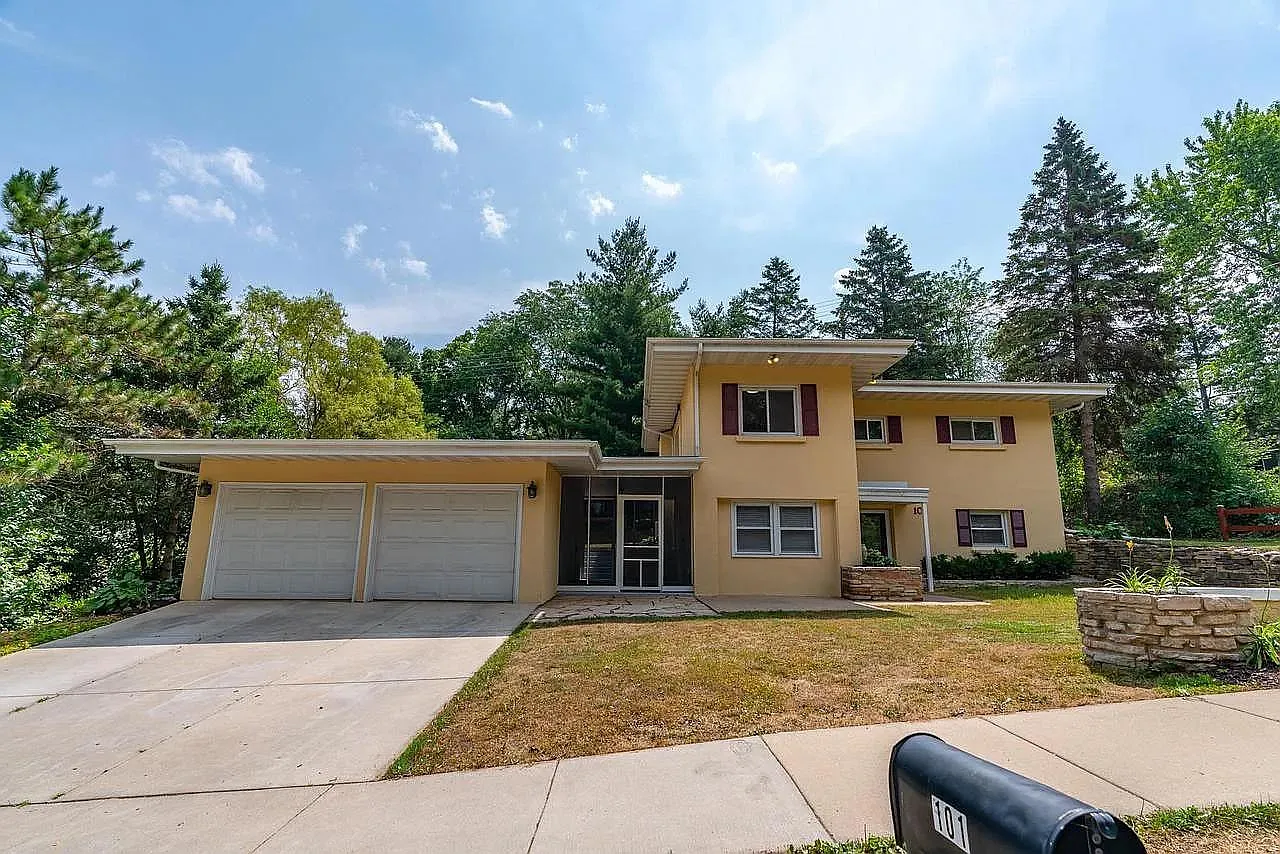 101 N Rosa Road — Photo 3