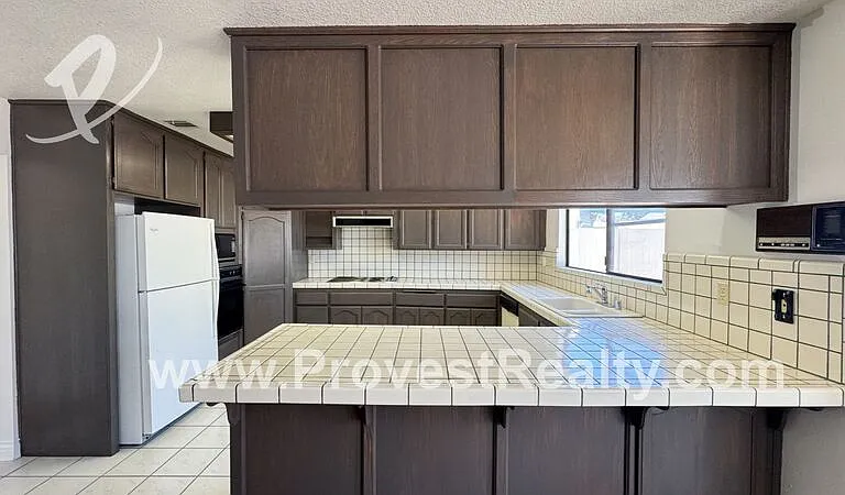 13000 Norfolk Ln — Photo 11