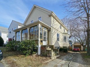 5 Cummings Rd, Newport, RI 02840