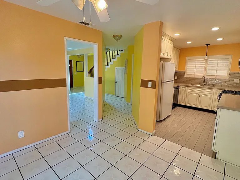 4825 W 119th Pl — Photo 3