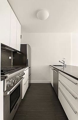 3rd image of 334 E 30th St #7