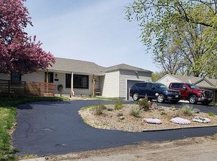 6004 N Charlotte St, Kansas City, MO 64118