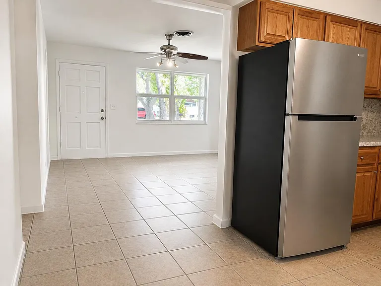 9440 SW 51st St — Photo 5