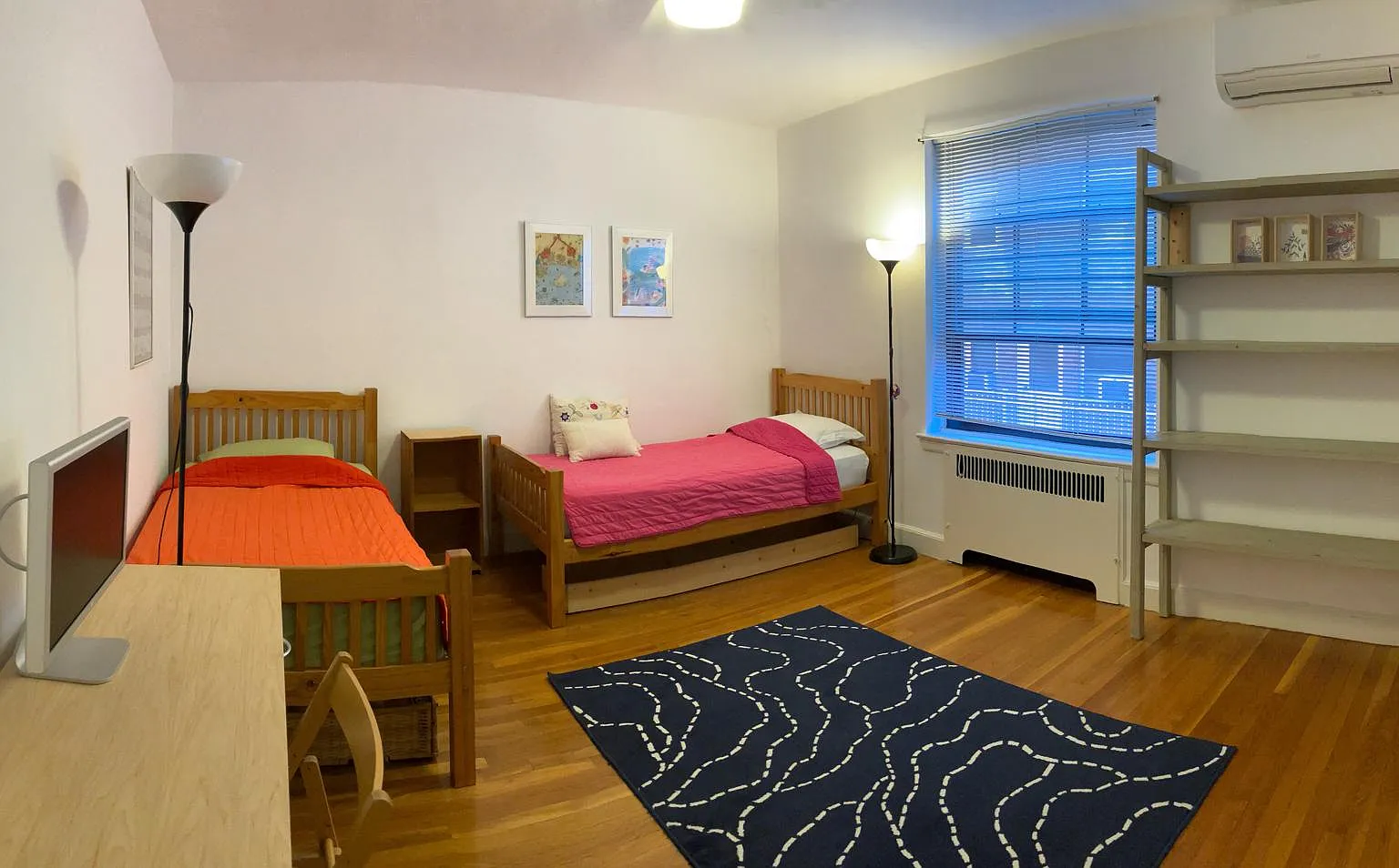 3 bed, 908 sqft, $4,800 — Photo 1