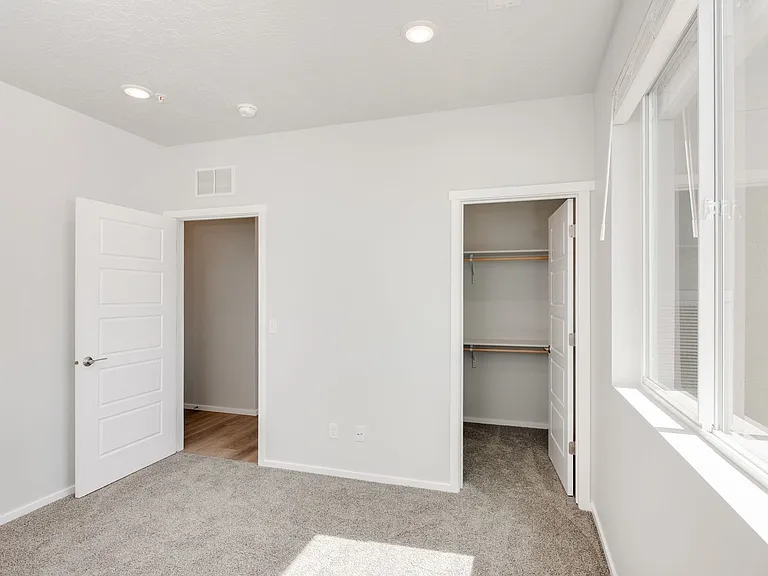 3500 W Pine Ave — Photo 32