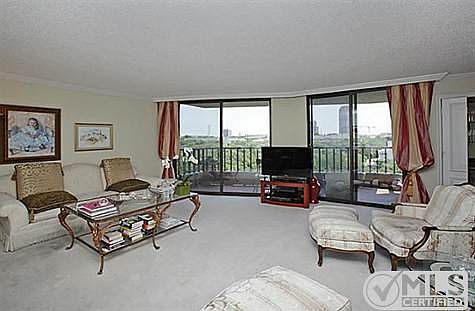 5th image of 3621 Turtle Creek Blvd APT 7A