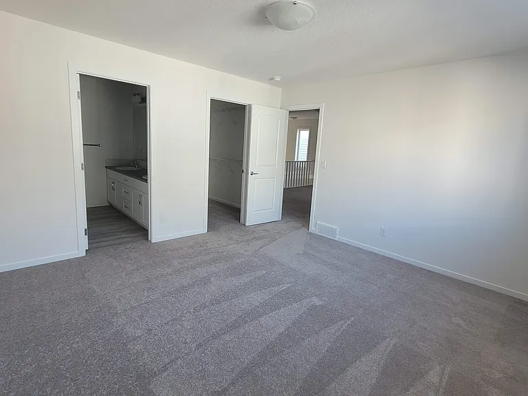 40 Carringham Gate NW #M — Photo 20