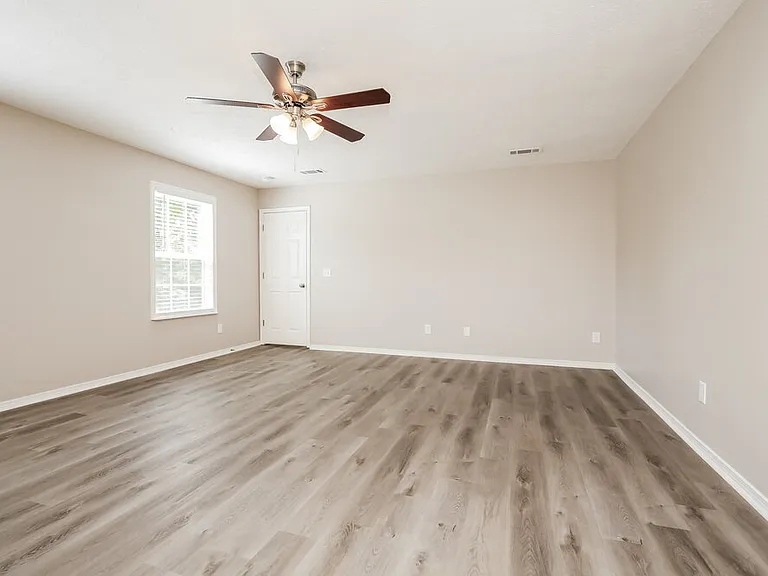 5625 Dory Dr — Photo 11