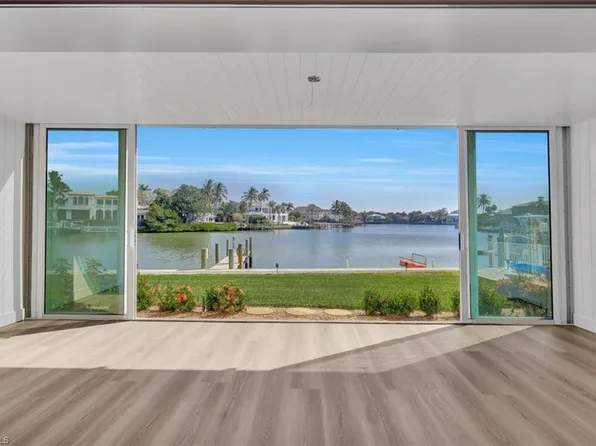 1910 Gulf Shore BLVD N #107, NAPLES, FL 34102