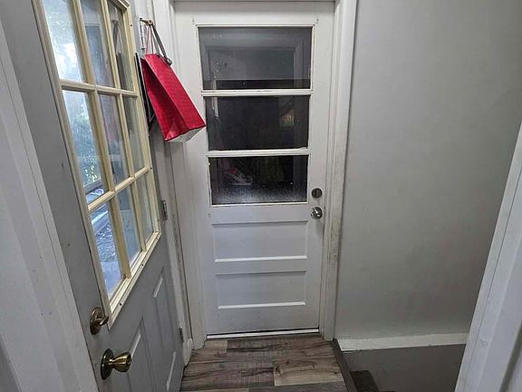 4th image of 2507 W Louise St