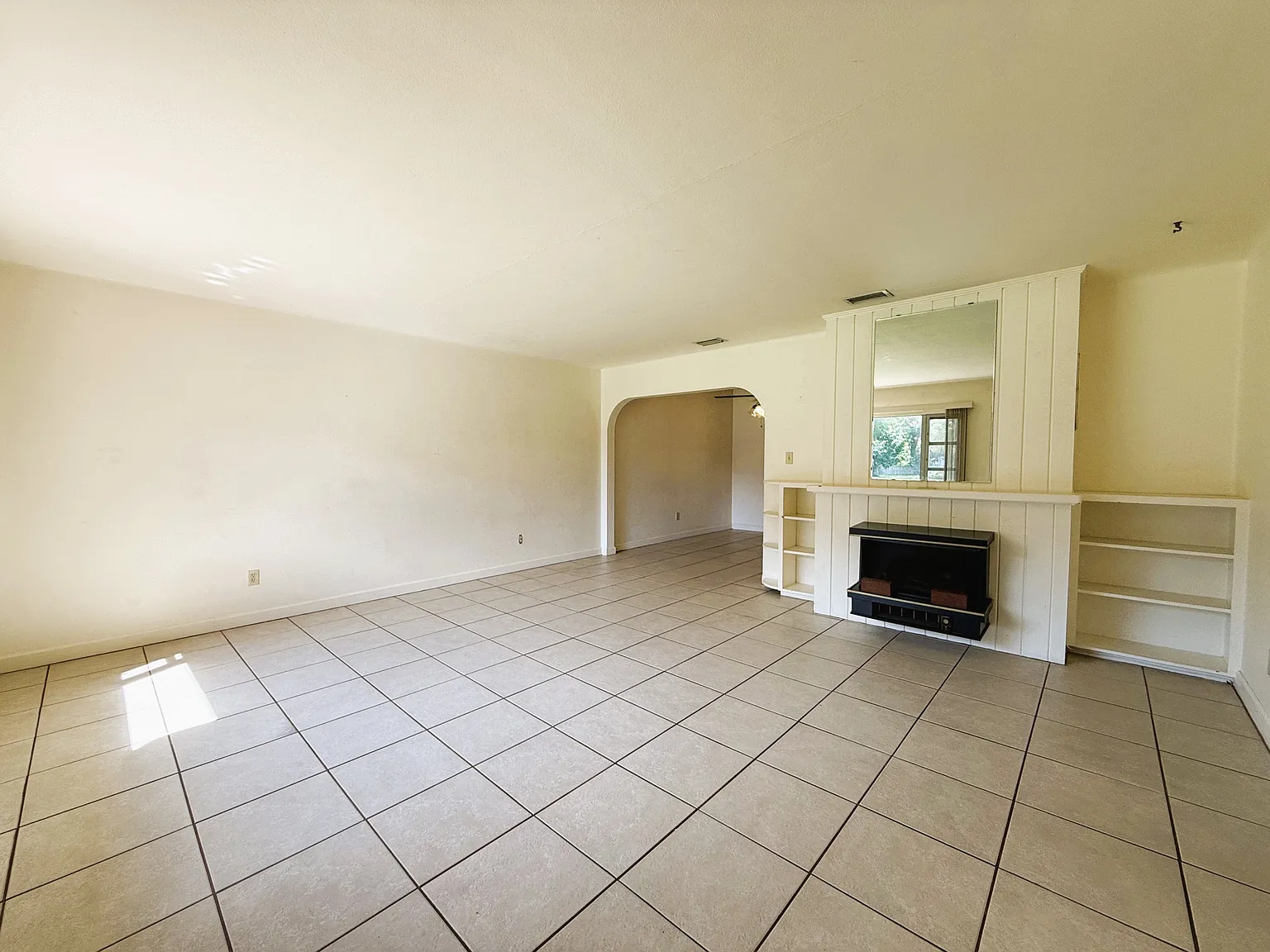 Legg- 505 - 1 — Photo 2