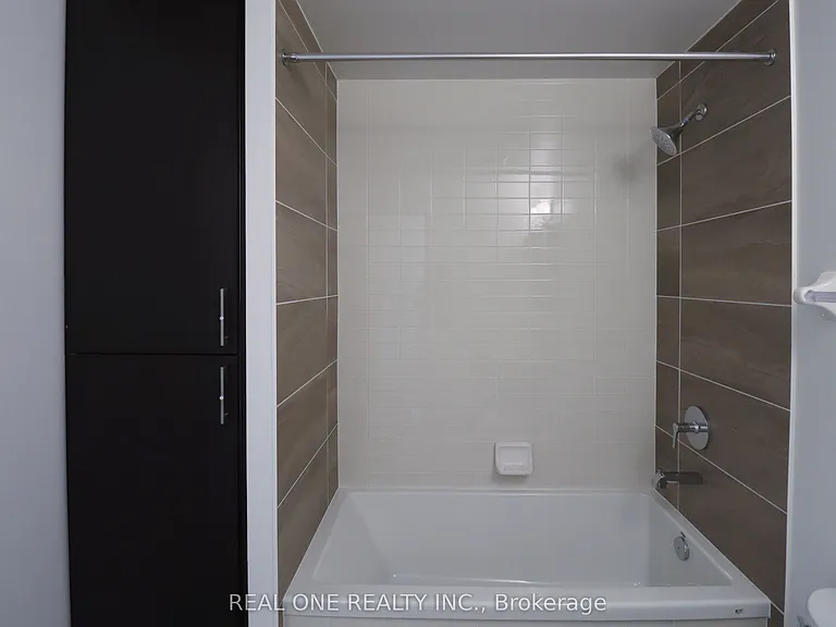 4699 Glen Erin Dr #1006 — Photo 21