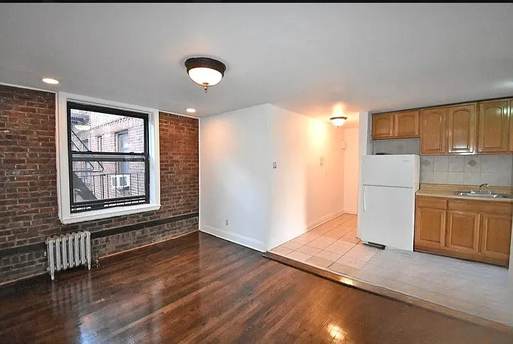 725 4th Ave #CC4