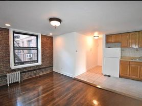 725 4th Ave