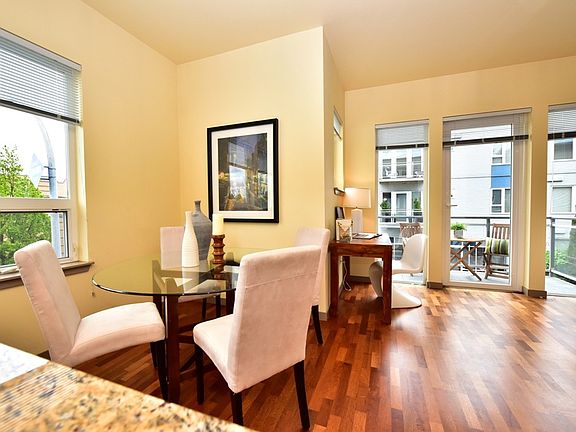 4th image of 375 Kirkland Ave APT 202