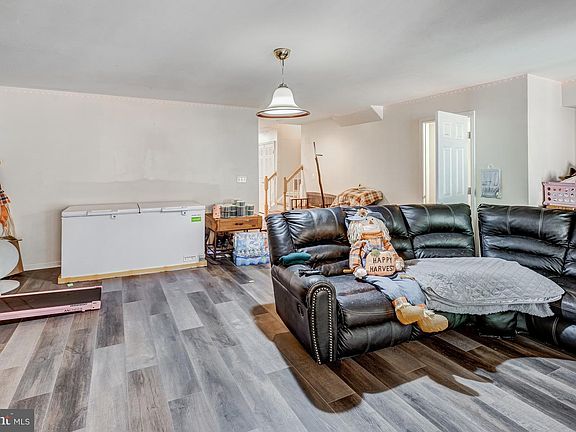 5th image of 3020 Frankfurt Ct