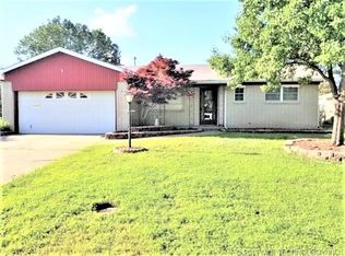8247 E 34th St, Tulsa, OK 74145