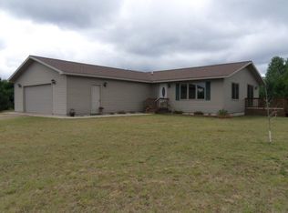 3363 Meadow Ln, Rhinelander, WI 54501