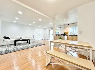 5860 Hazeltine Ave, Sherman Oaks, CA 91401