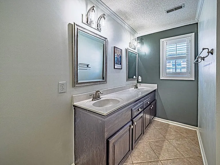 1265 Cutleaf Dr — Photo 23