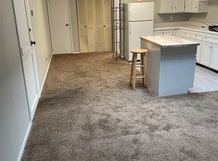 430 S Main St APT 1, Princeton, IL 61356