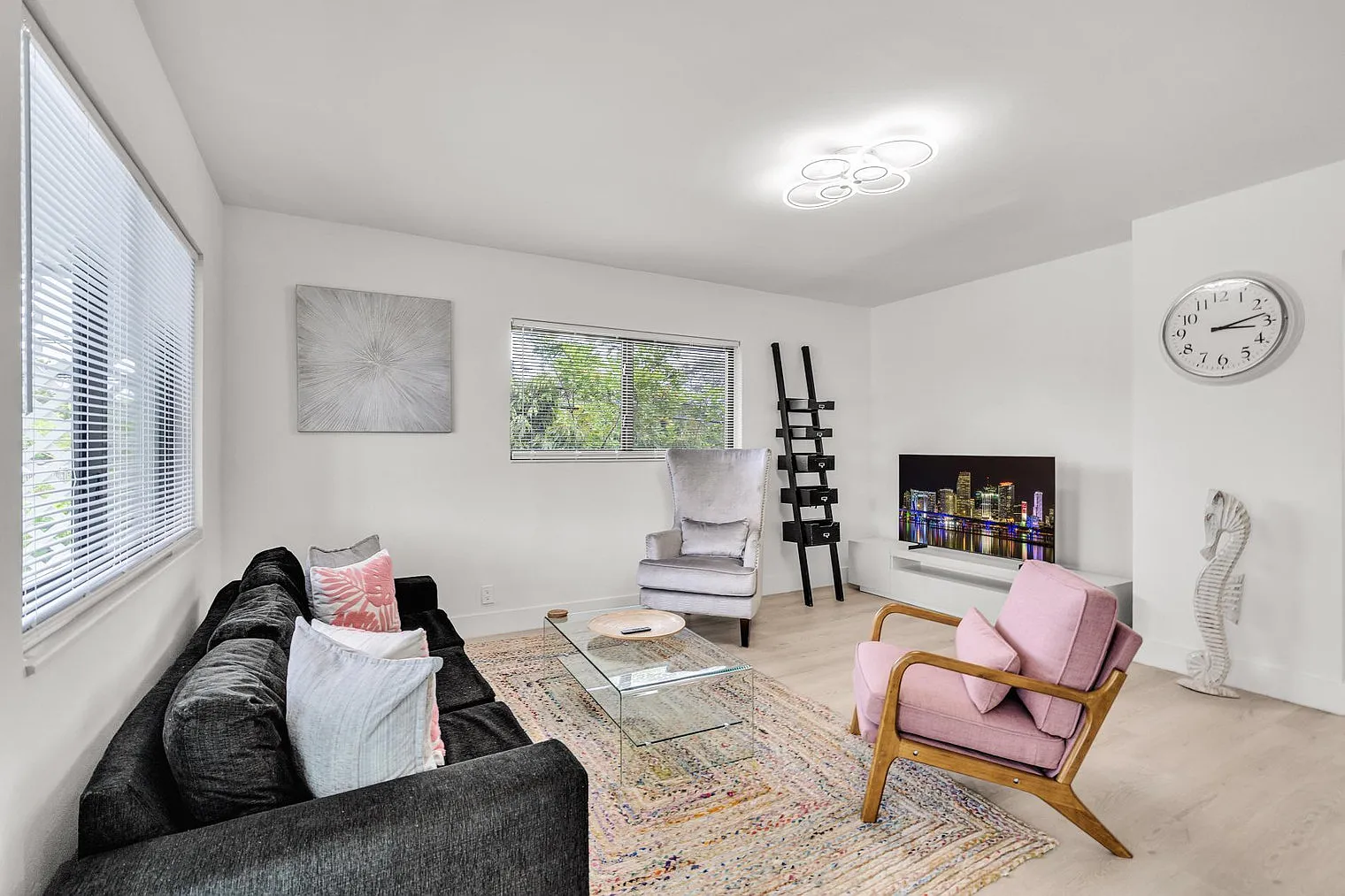 2 bed, 1.0 bath, $2,796 — Photo 2