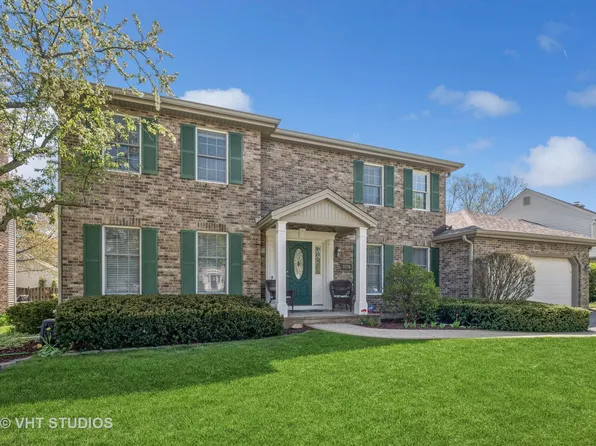 2310 Forest Ridge Rd, St Charles, IL 60174