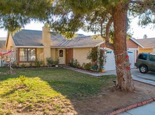 2532 Joshua Hills Dr, Palmdale, CA 93550