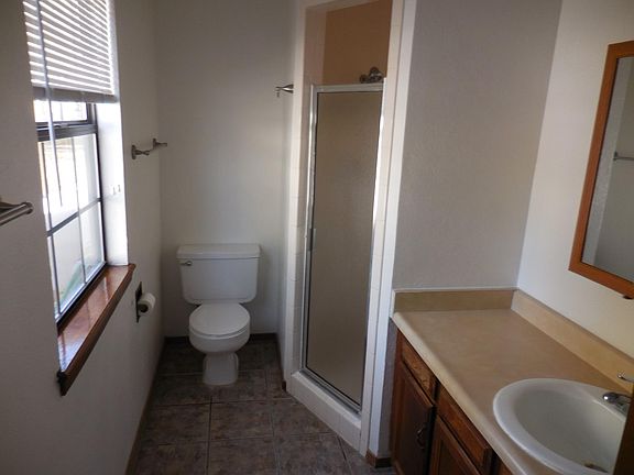 5th image of 438 Ohair Dr