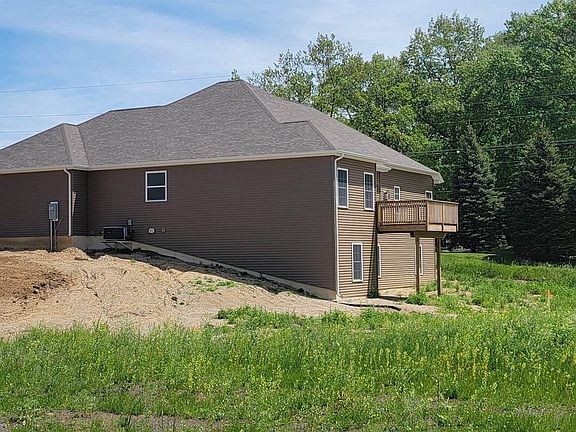 5th image of 987 E Barrington Pl