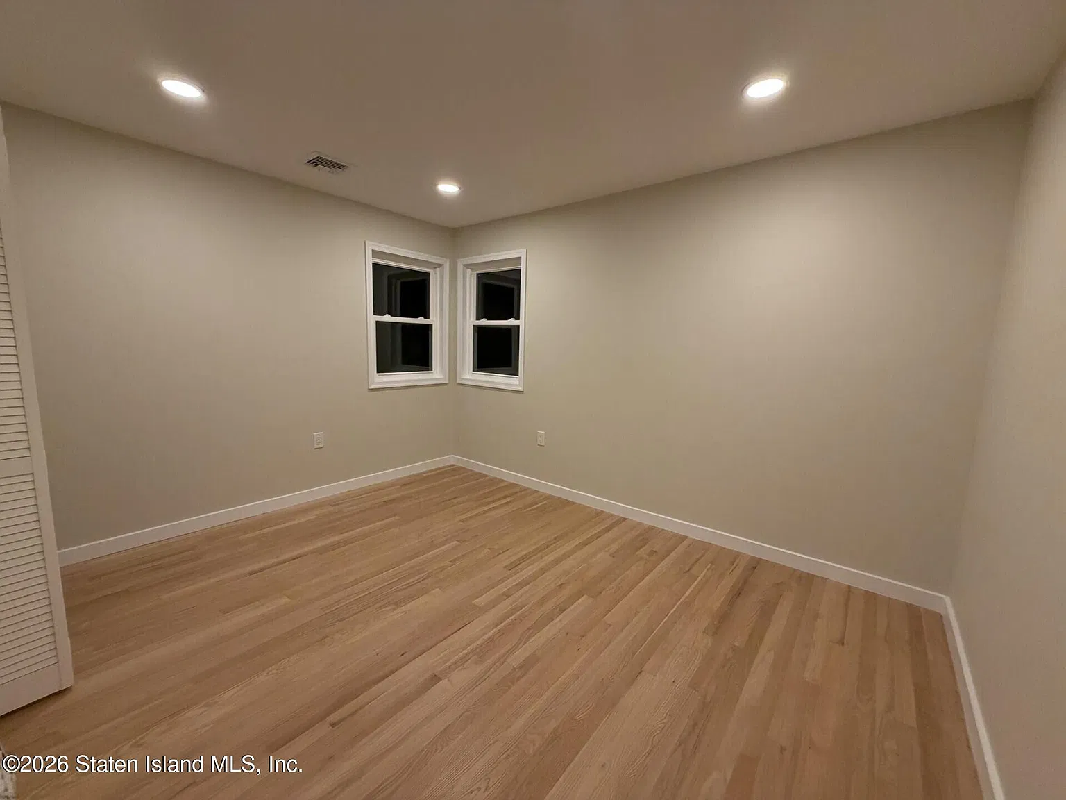 3 bed, 1.5 bath, 2000 sqft, $3,700 — Photo 2