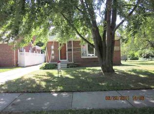 24445 Sherman St, Oak Park, MI 48237