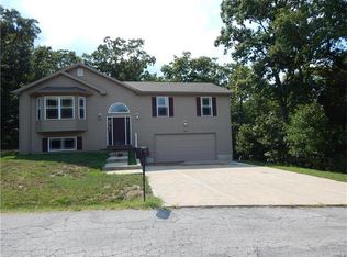 9431 Swanee Dr, Hillsboro, MO