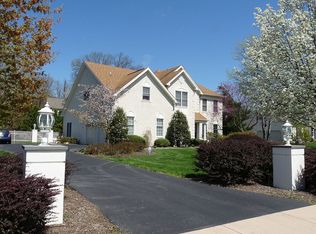 2016 Blackbird Cir, Audubon, PA 19403