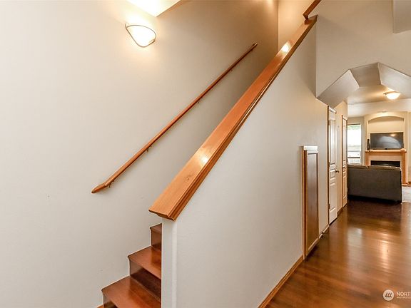 3rd image of 21507 104th Street Ct E
