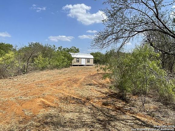 3rd image of 3355 County Road 104