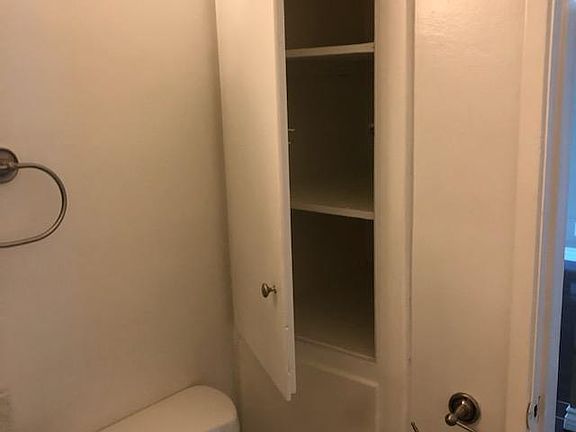 4th image of 634 E San Jose Ave