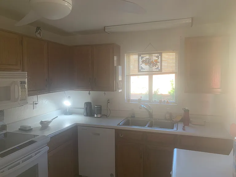 919 W Rio Altar — Photo 7