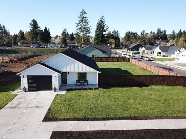 200 W Oak St, Yacolt, WA 98675