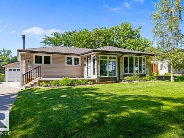 22 Burnham Ave, Saint Albert, AB T8N 0A7