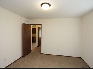 2359 S Goebel Cir, Wichita, KS 67207