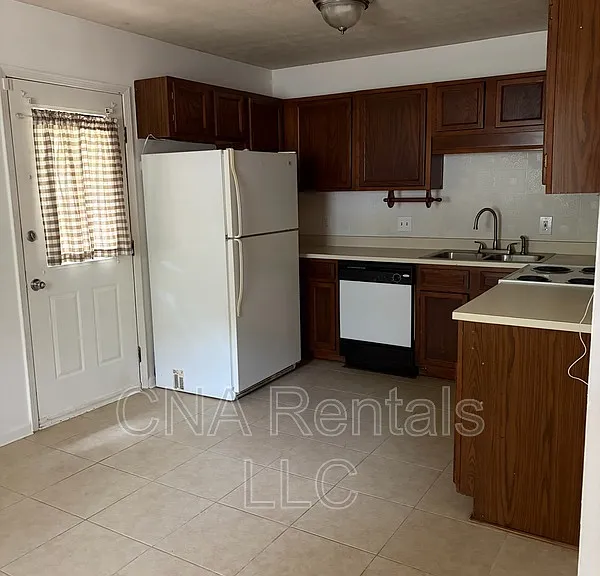 901 Westland Dr SW — Photo 5