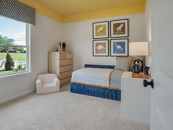 4th image of 1370 English Oak Dr Lot 265