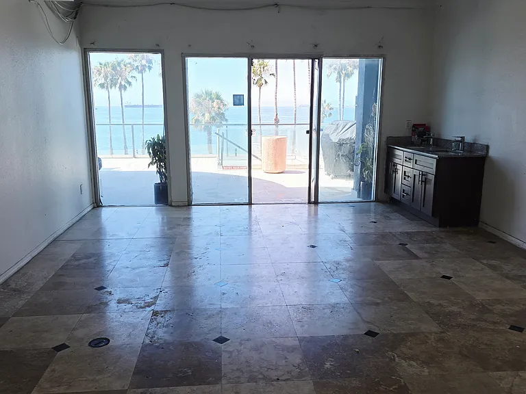 2230 E Ocean Blvd #8 — Photo 22